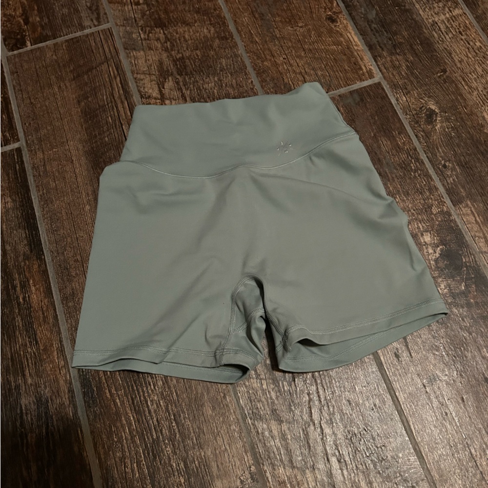 P’Tula shorts
